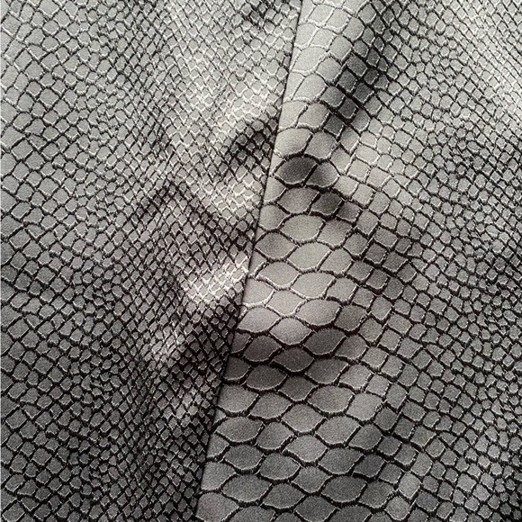 Topshop Snake Print Faux Wrap Mini Skirt. Size 6. Black Colour. - Picture 3 of 9